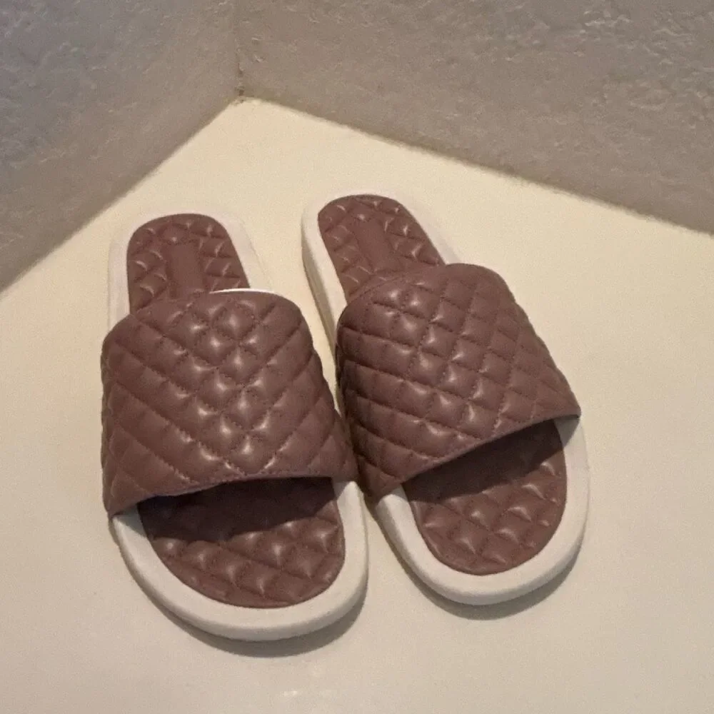 APL Men's Size 11 Lusso Slide Sandal Beachwood Tan Pool Beach Vacation Resortwea